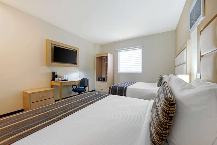 Room 18 of 38