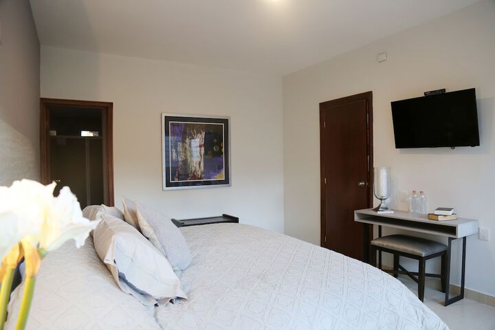 Room 11 of 53