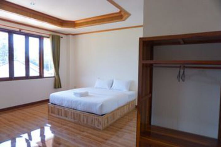 Room 20 of 39