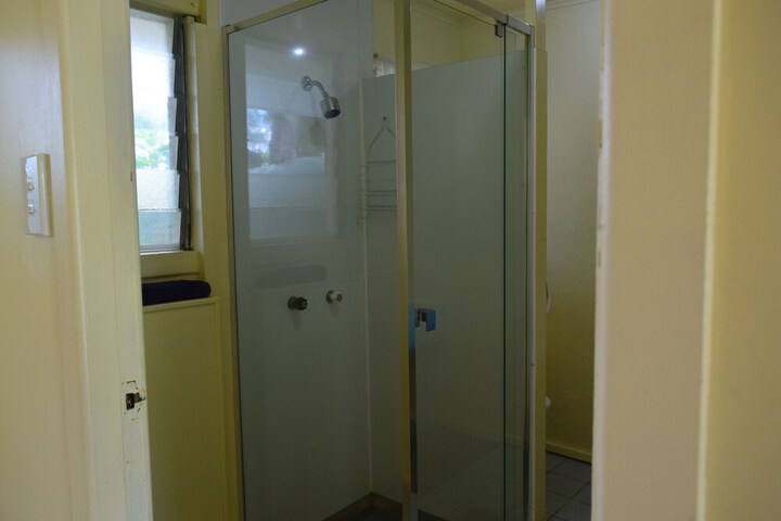 Room 52 of 79