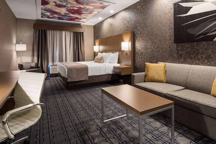 Room 8 of 42
