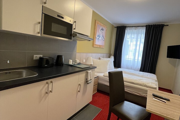 Room 40 of 99