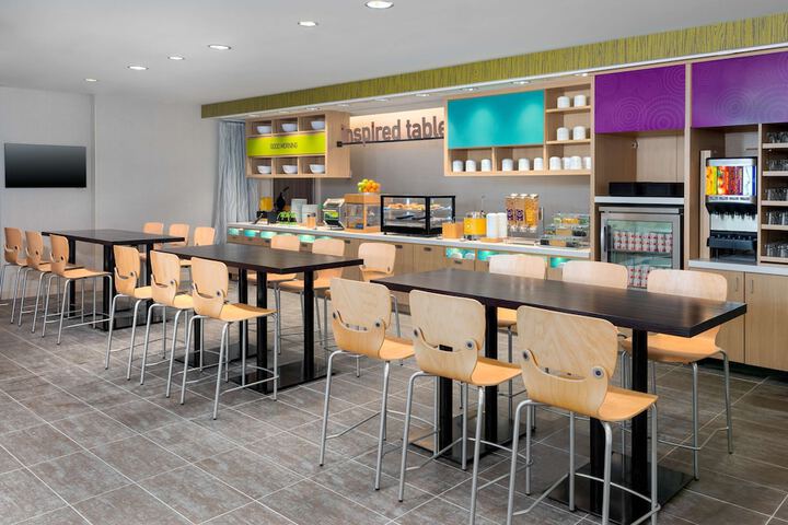 Breakfast area