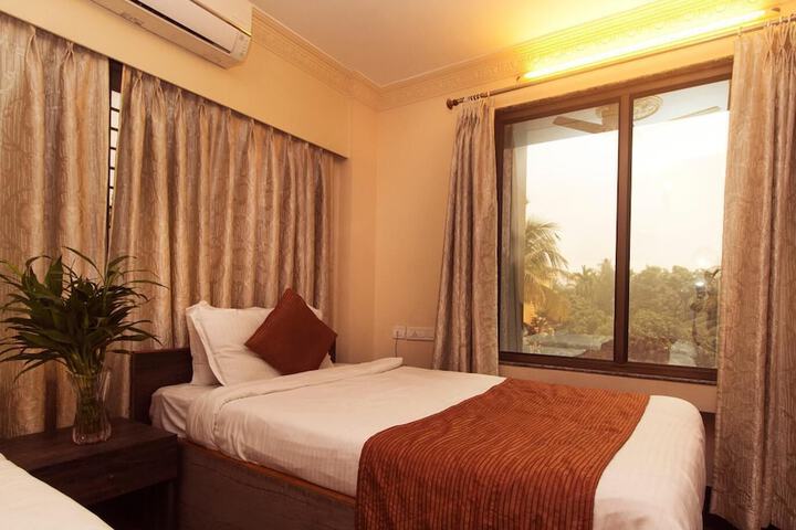Room 8 of 21