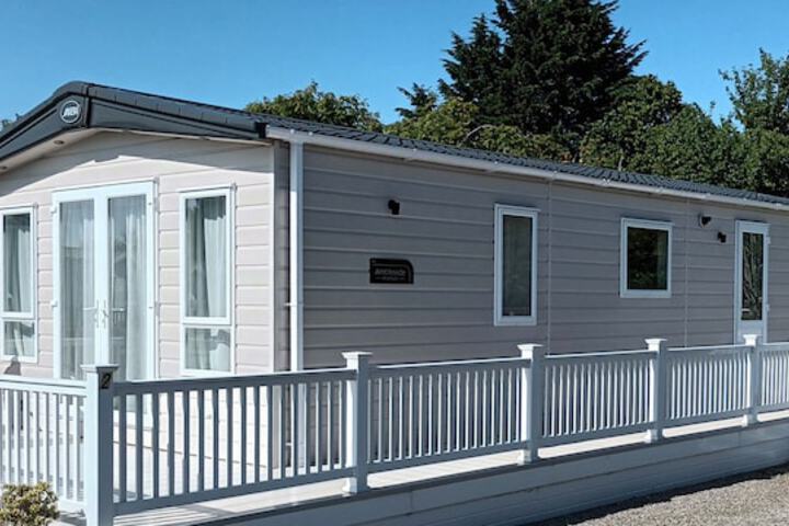 Project Binka - Luxury Caravan / Lodge 2 Bedrooms in Tain