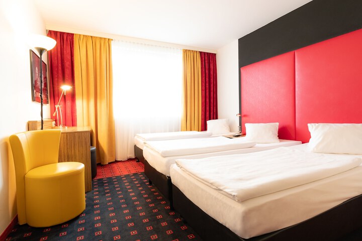 Room 14 of 41