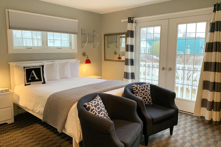 Room 12 of 51