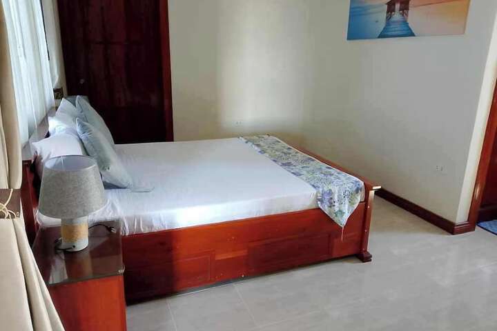Room 14 of 42