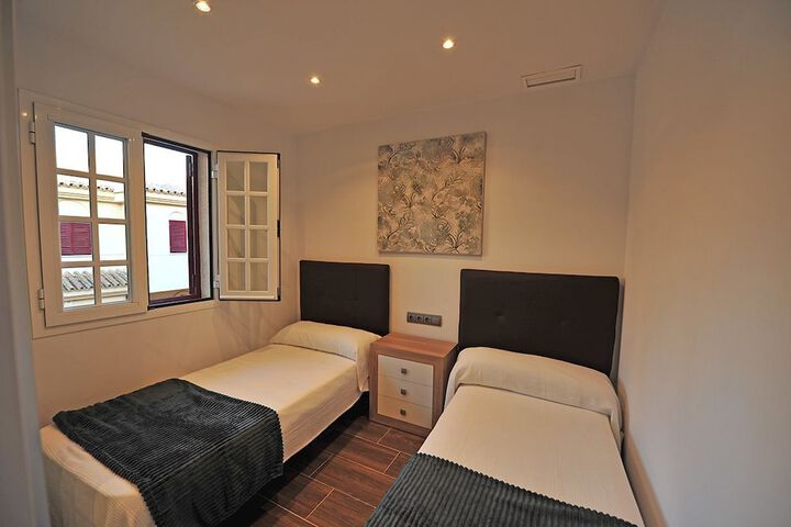 Room 3 of 31