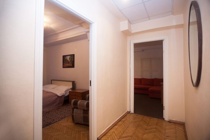 Hotel 2 of 164