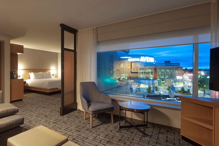 Room 13 of 66