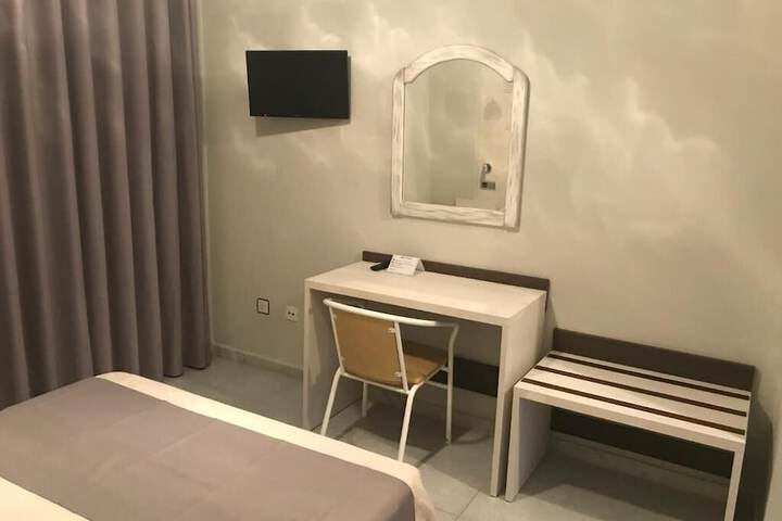 Room 10 of 23