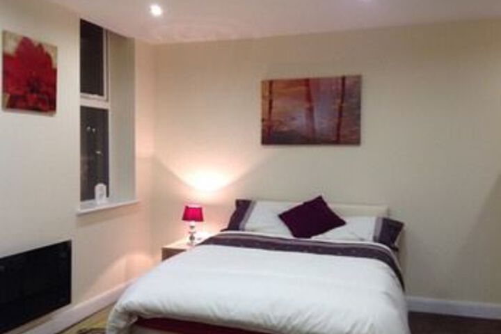Room 9 of 17