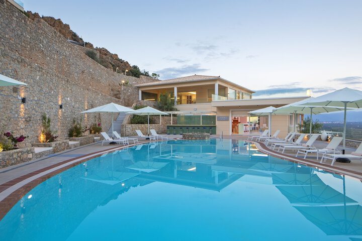 Pool Hotel