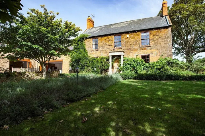 Waterbridge House