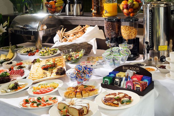 Breakfast/Coffee Service 45 of 55