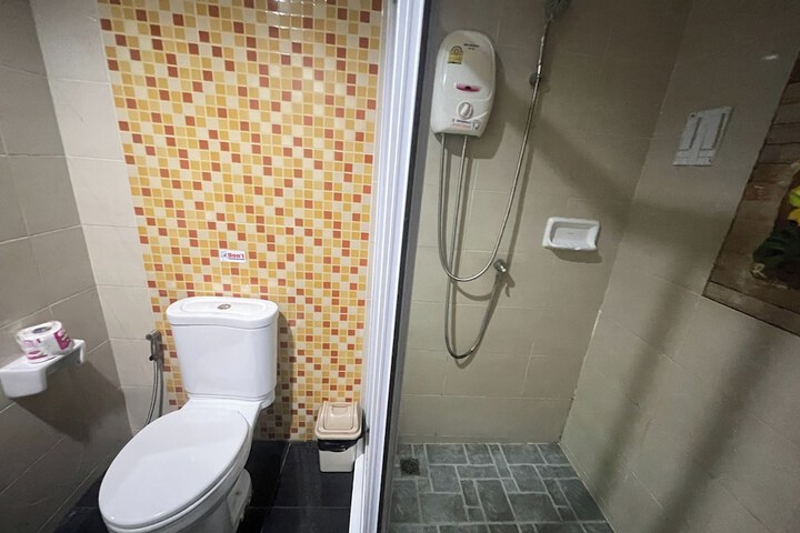 Room 44 of 50