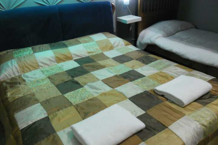 Room 13 of 37