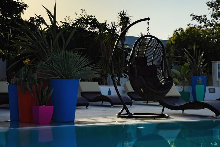 Pool 51 of 104
