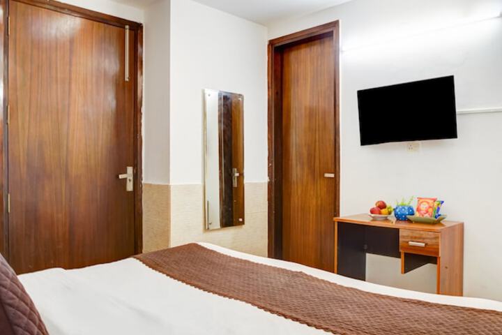 Room 12 of 54