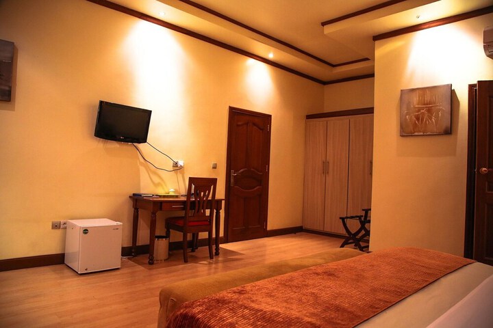 Room 48 of 49