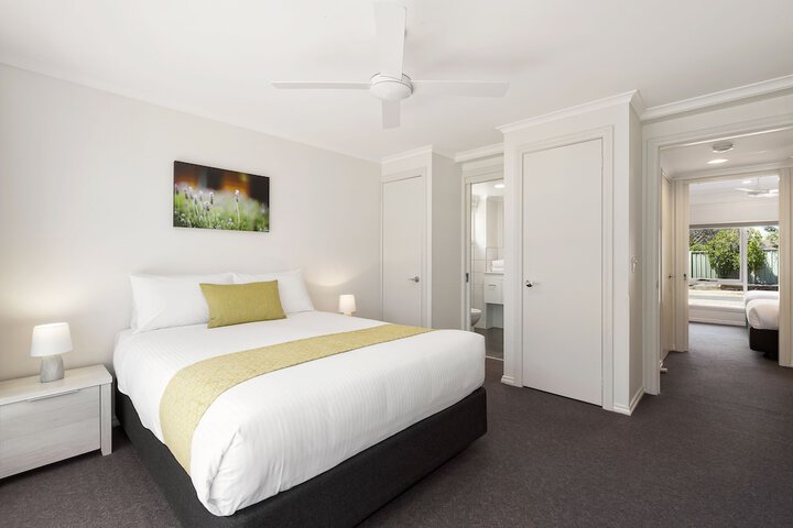 Room 6 of 36