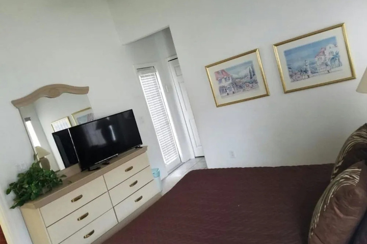 Room 3 of 14