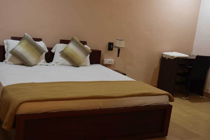 Room 15 of 81