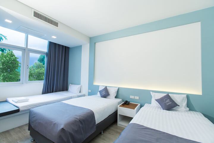 Room 20 of 37