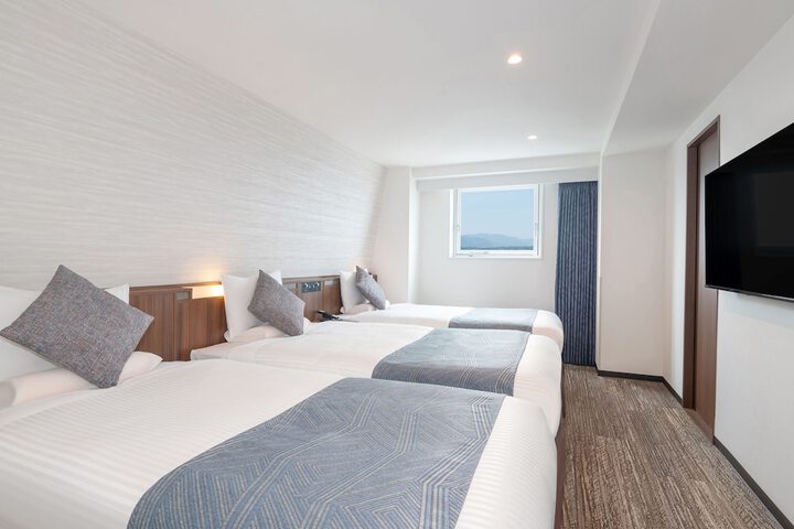 Room 12 of 79