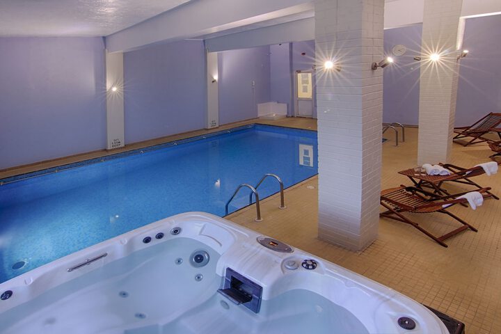 Pool 67 of 175