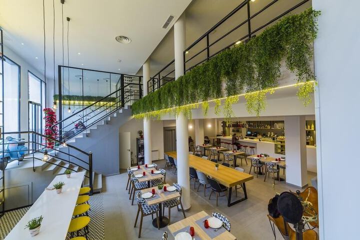 Breakfast area