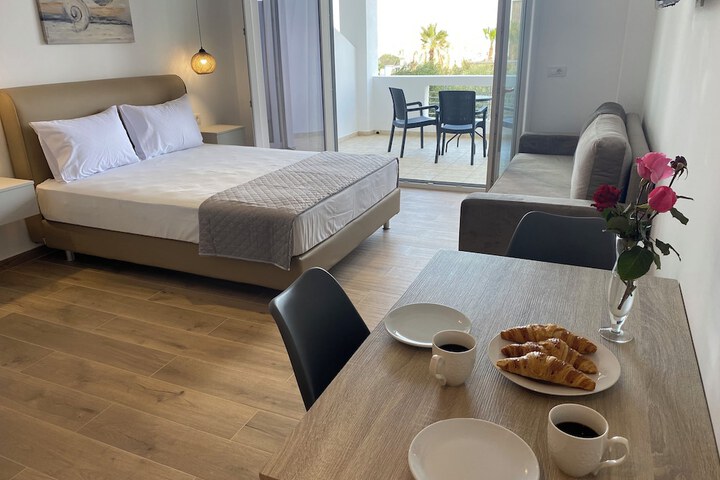 Room 46 of 77