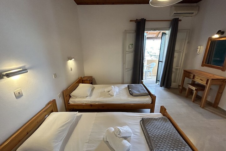 Room 7 of 20