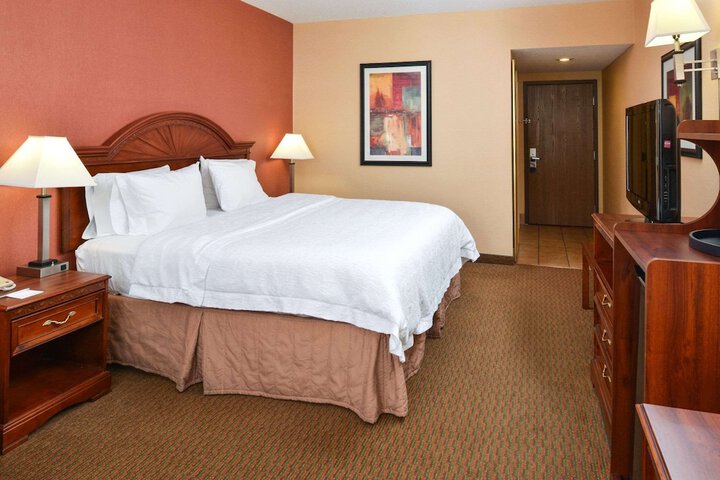 1 King Bed (7 of 19)