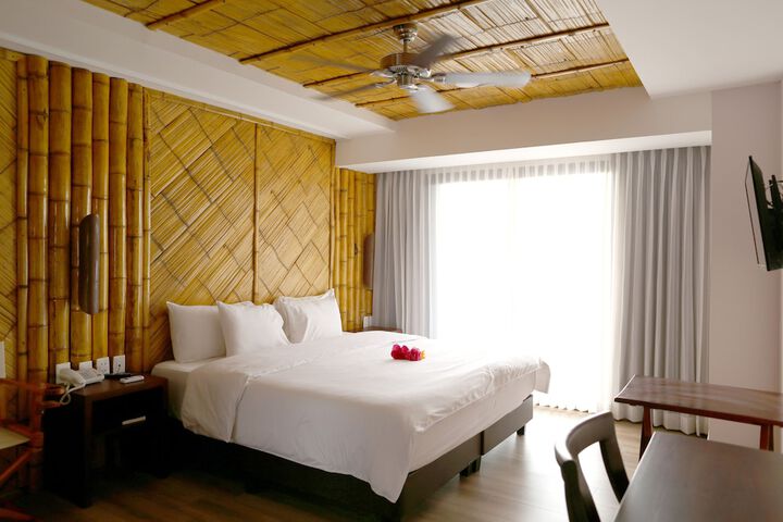 Room 21 of 170