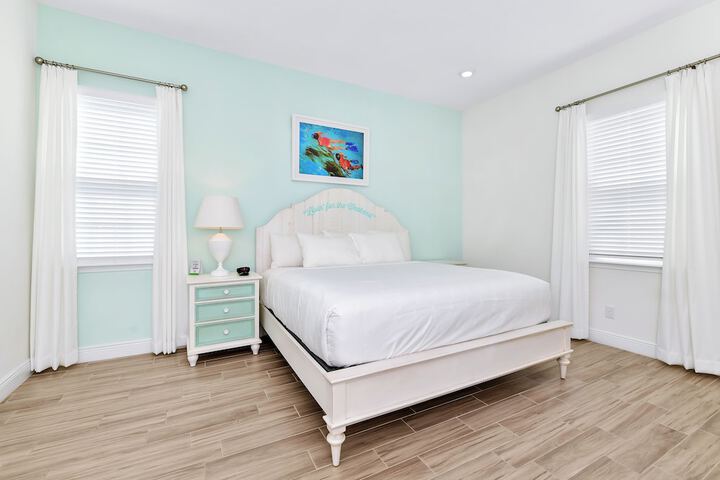 Room 40 of 210