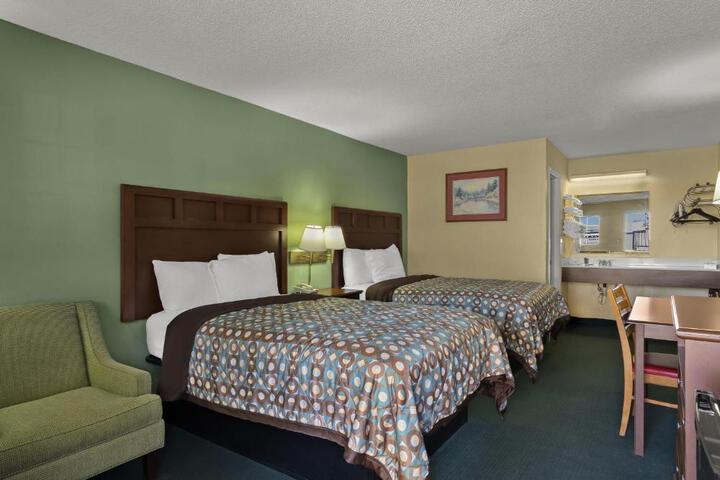 2 Double Beds (2 of 7)