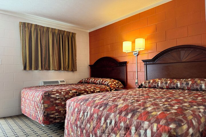 Room 3 of 16