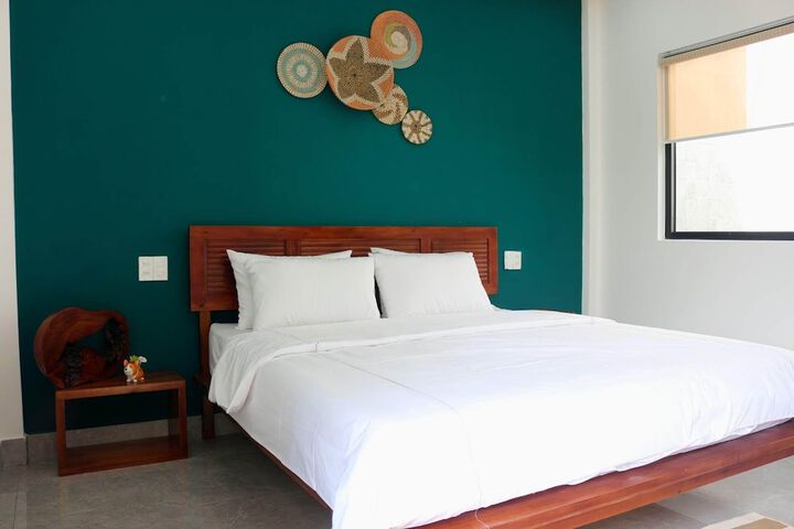 Room 5 of 26