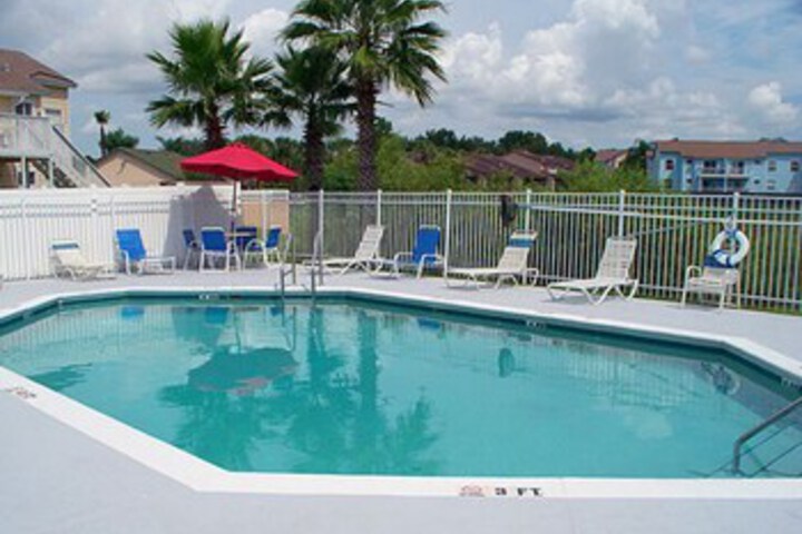 Pool 74 of 120