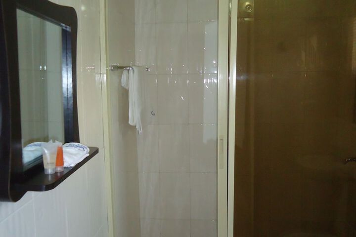 Room 22 of 29