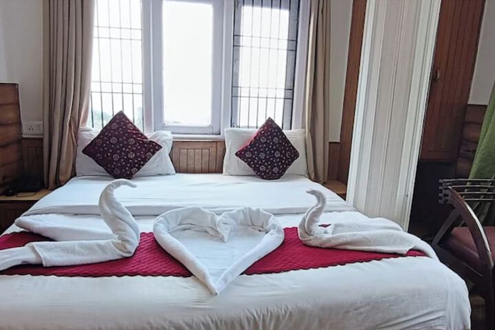 Room 3 of 17