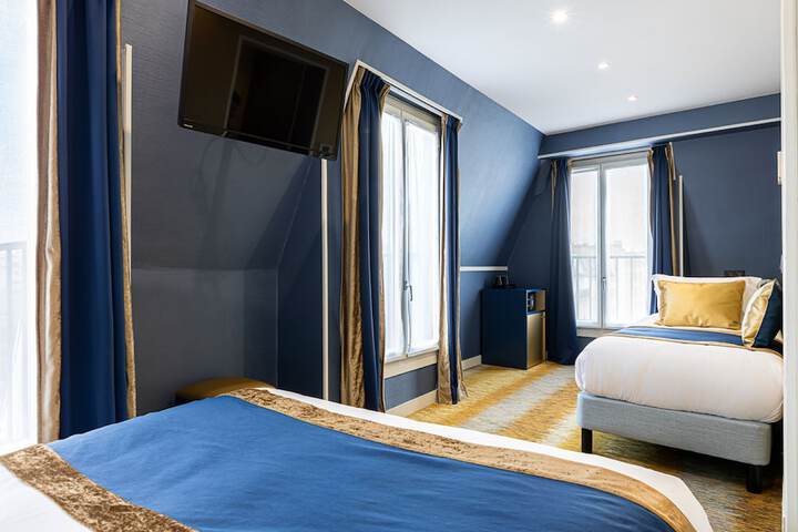 Room 6 of 31