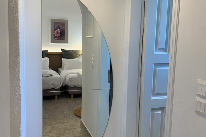 Room 16 of 71