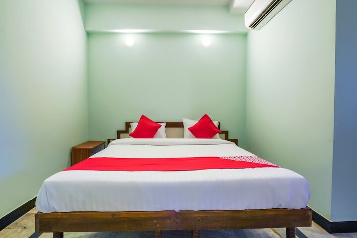 Room 16 of 36