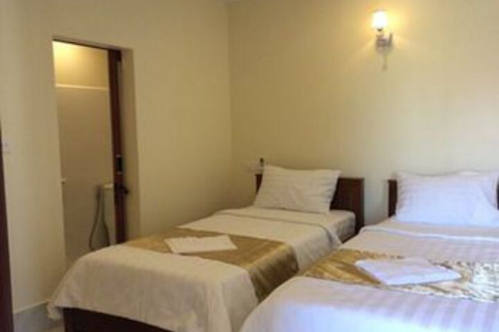 Room 14 of 21