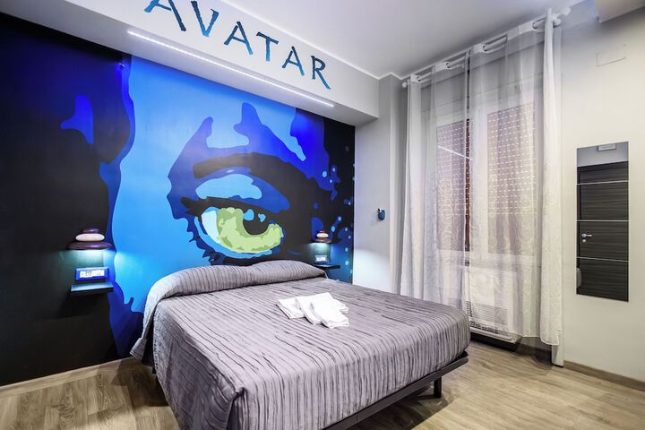 Room 14 of 25