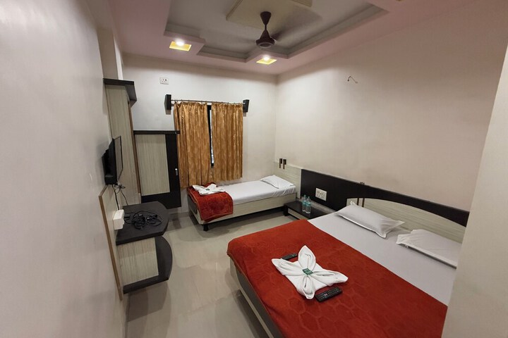 Room 44 of 72