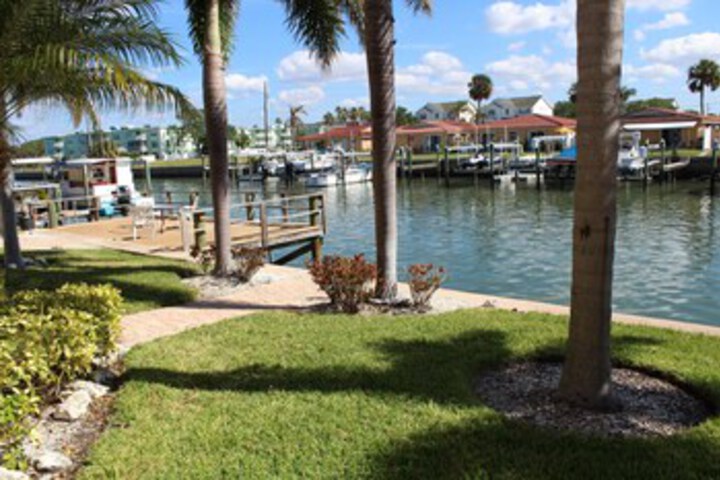 The Island Breeze at Coconut Villas of Dunedin Condo in Dunedin, FL